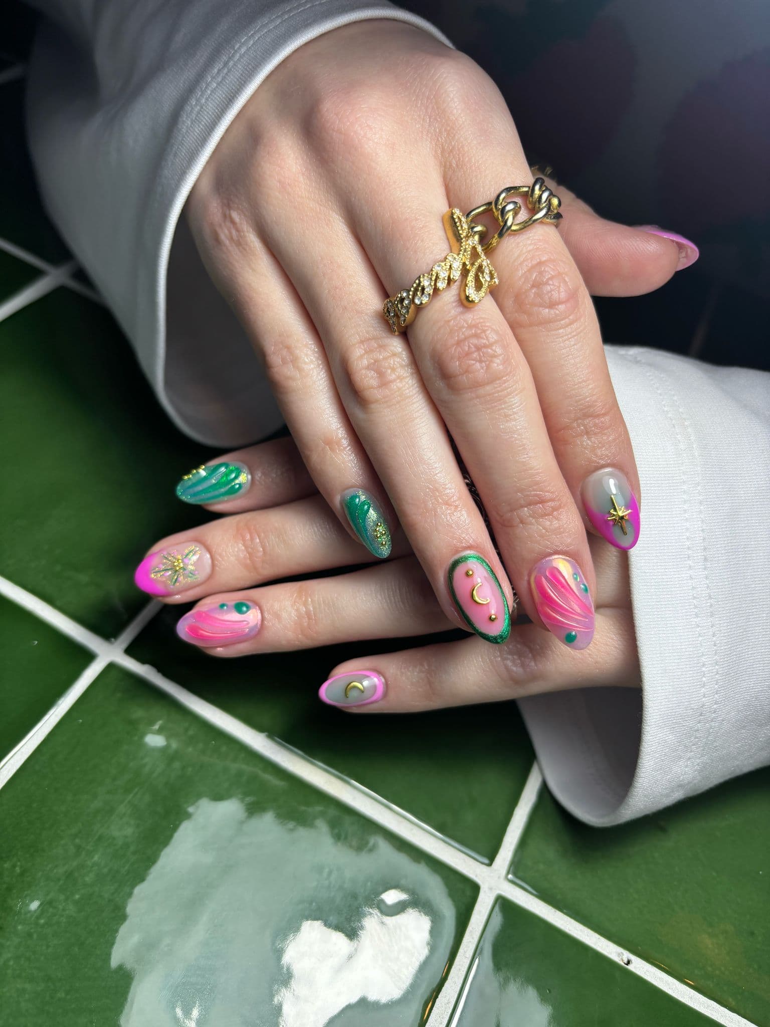 Level 4 Nail Art Light Pink and Light Green together with Custom Abstract Shapes On Top